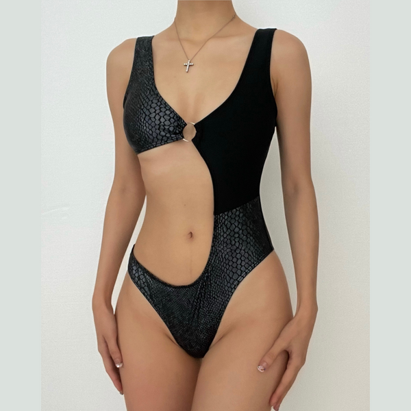 Maillot de bain une pièce contrasté à motif patchwork ajouré et anneau en O 