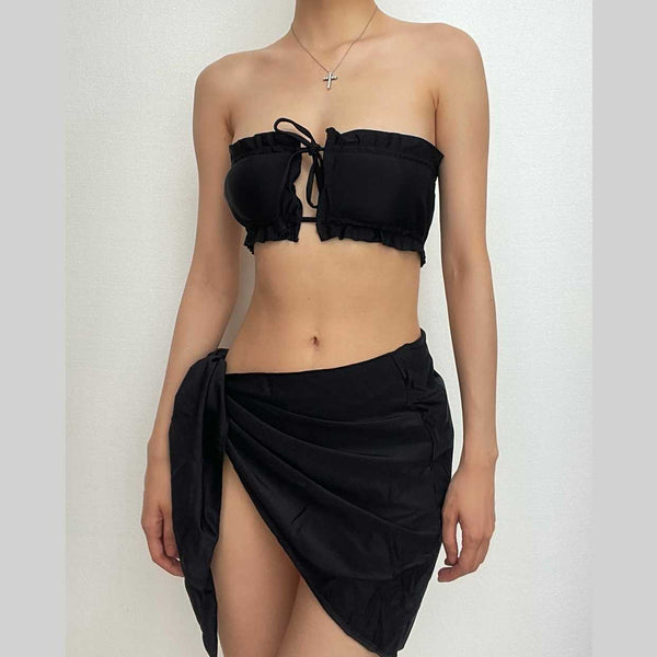 Traje de baño de tres piezas con cuello halter fruncido y lazo, liso, sin espalda 