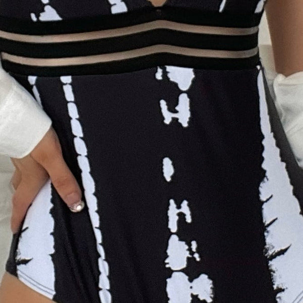 Maillot de bain une pièce à col en V contrasté 