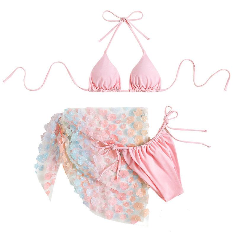 Traje de baño de 3 piezas con cuello halter, acolchado y estampado floral en contraste 