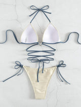 Traje de baño bikini sin espalda, con textura, cruzado en la parte delantera y halter con relleno en contraste 