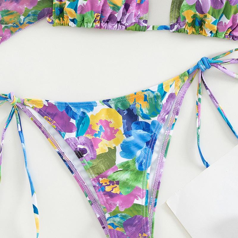 Traje de baño de 3 piezas con cuello halter, manga larga y estampado floral de malla en contraste 
