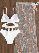 Traje de baño de tres piezas con tirantes finos, malla con apliques de mariposa, lazo en contraste y parte delantera cruzada 