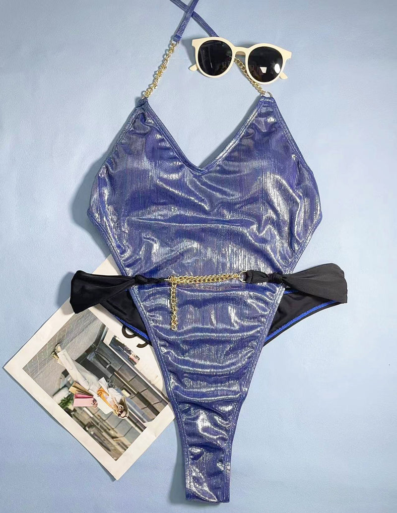 Maillot de bain une pièce à chaîne métallique contrastante et dos nu 