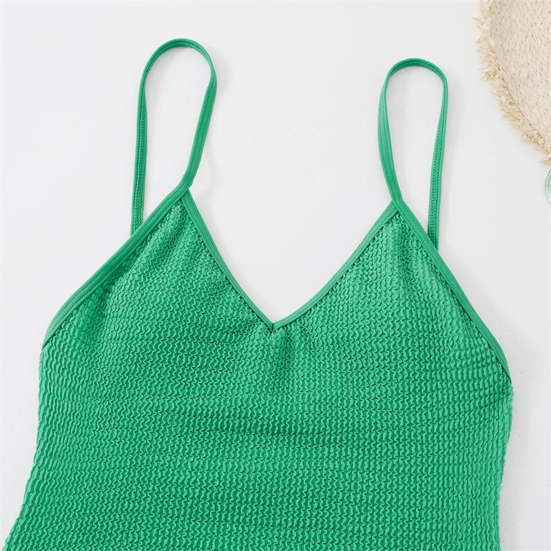 Maillot de bain une pièce texturé à col en V et dos nu rembourré 