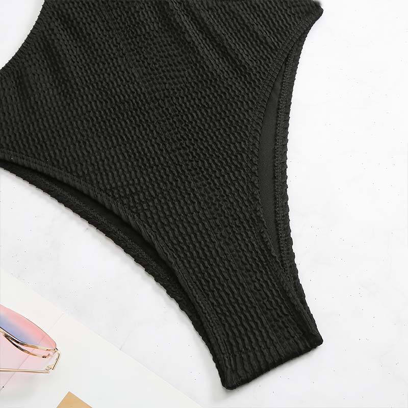 Maillot de bain une pièce texturé avec anneau en O creux 