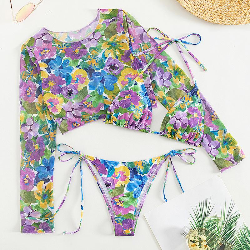 Traje de baño de 3 piezas con cuello halter, manga larga y estampado floral de malla en contraste 