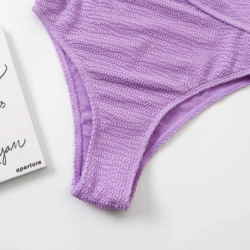Maillot de bain une pièce texturé à une épaule et ajouré 