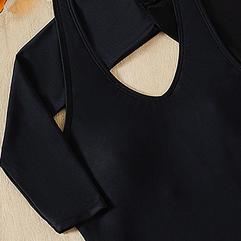 Maillot de bain une pièce uni à manches longues et col en U avec cache-maillot 
