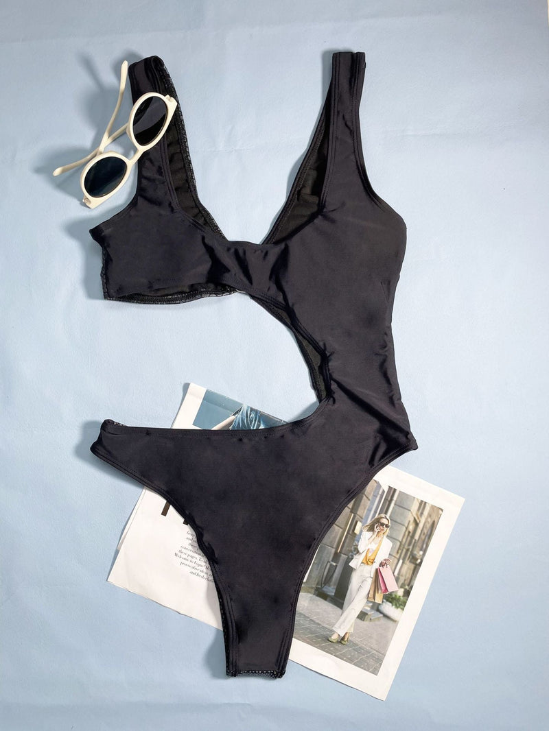 Maillot de bain une pièce contrasté à motif patchwork ajouré et anneau en O 