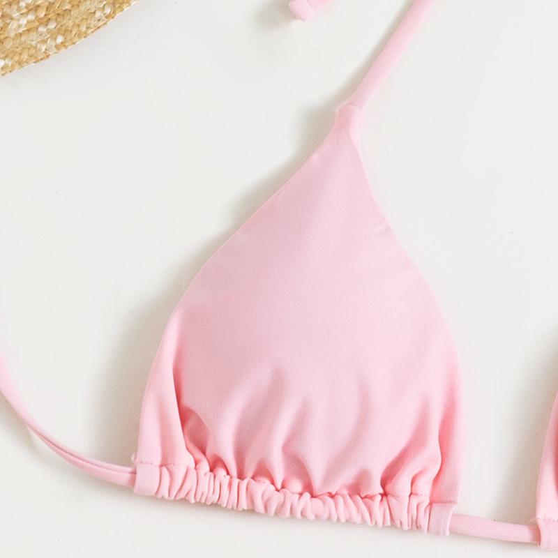 Traje de baño de 3 piezas con cuello halter, acolchado y estampado floral en contraste 